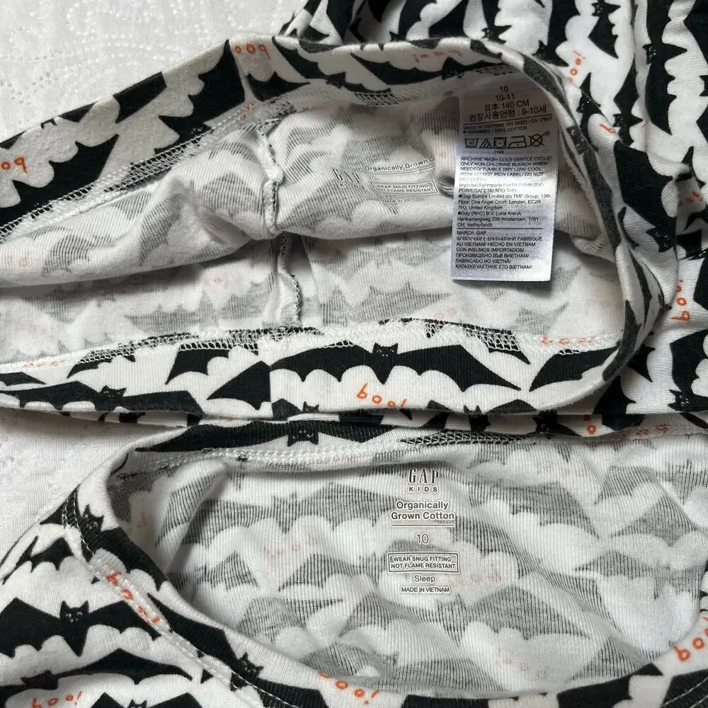 Gap Bat Halloween Organic Cotton PJs Size 10